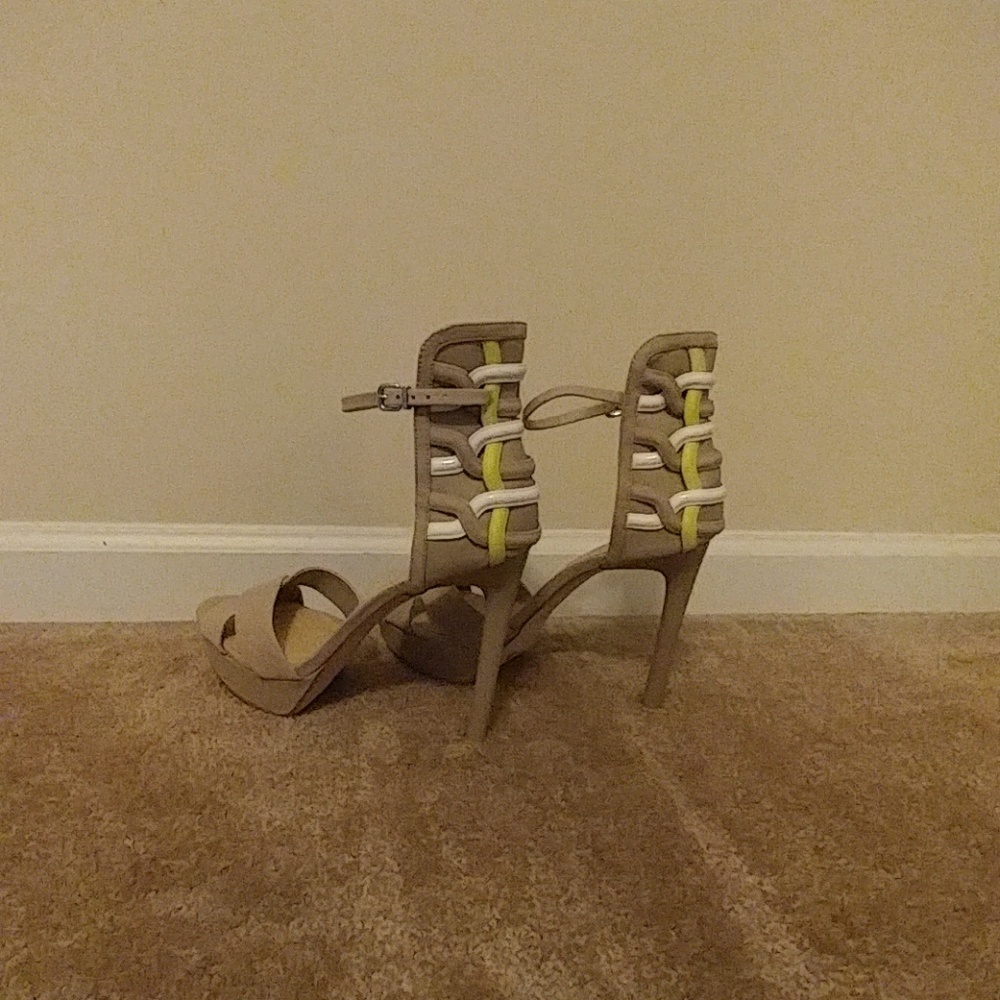 Gianni Bini High Heels